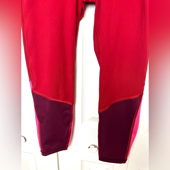 GAPFit Blackout Technology Leggings Pa Ts Colorblock Red Pink Purple Compression - Picture 6 of 11